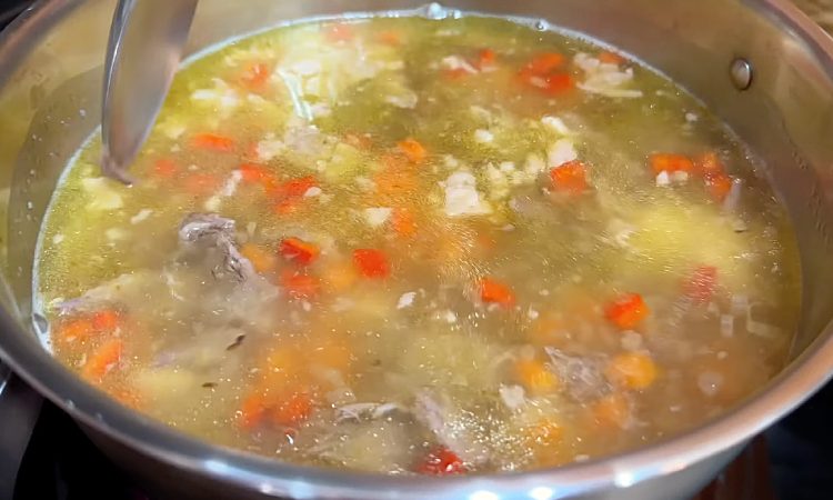 Рецепт секретной заправки для яркого цвета. Варим самый красный борщ