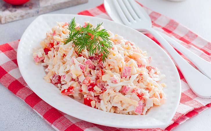 Главный праздничный рецепт, быстрый и очень вкусный. Легендарный салат с крабовыми палочками