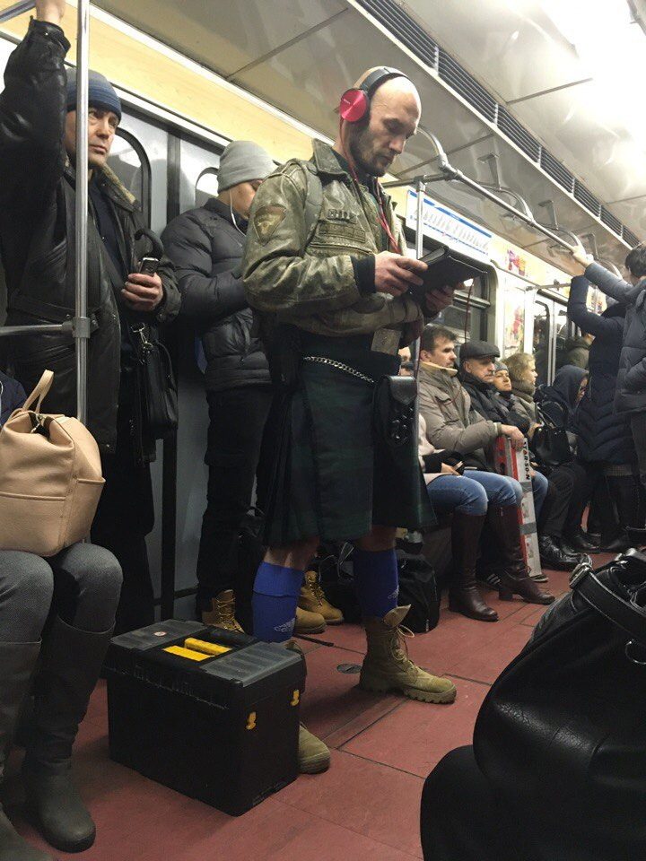 Подземный шок: удивительная мода посетителей метро
