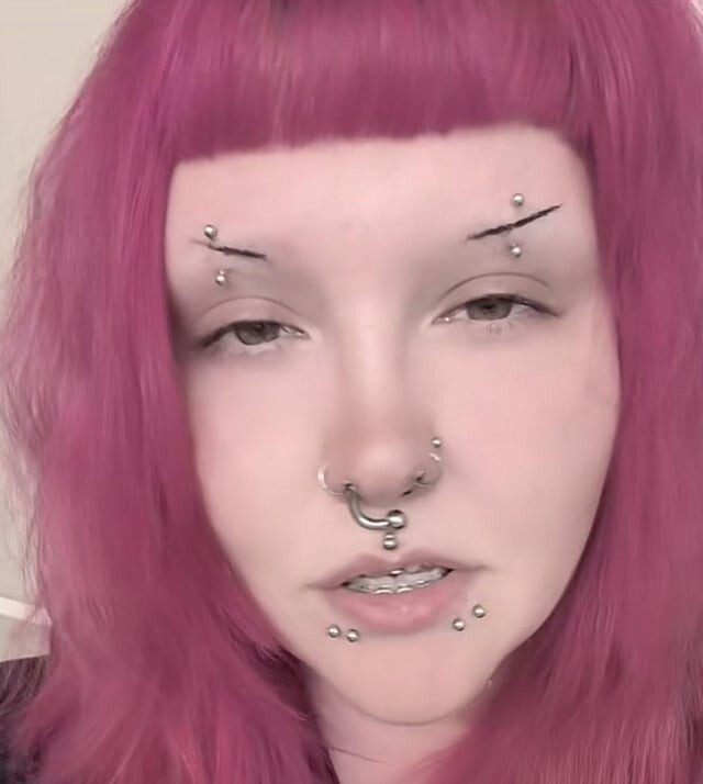 Когда твои брови живут своей собственной жизнью