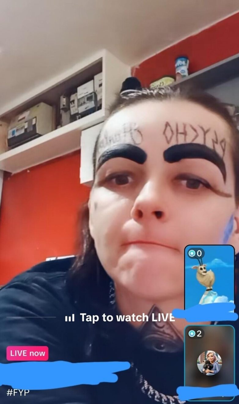 Когда твои брови живут своей собственной жизнью