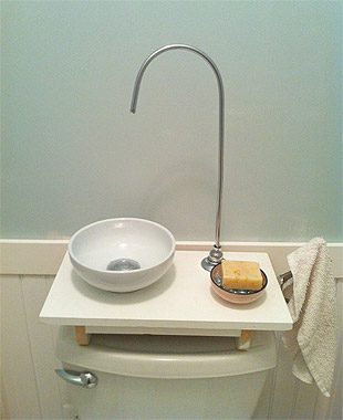 Несколько отличных идей обустройства маленькой ванной