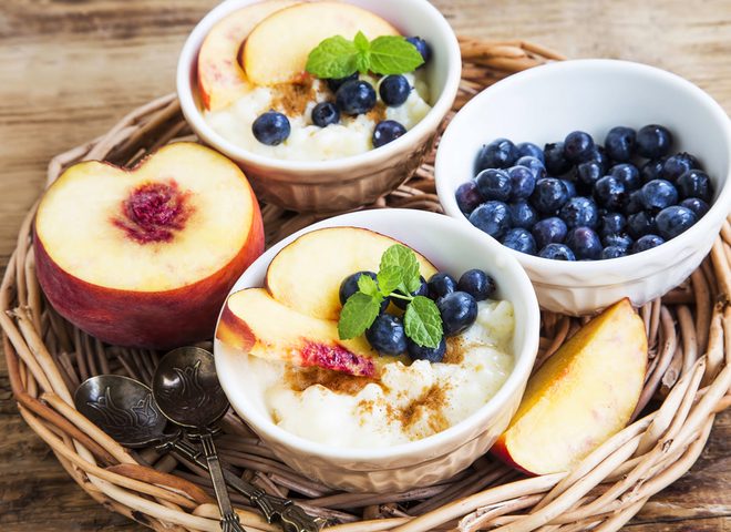 Полезная и питательная каша с фруктами - отличный завтрак в пост