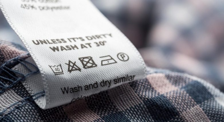 Стираем правильно: расшифровка значков на ярлыках одежды.