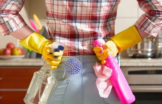 10 хитростей, которые помогут быстро убрать дом перед приходом гостей