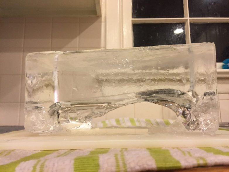 Как сделать прозрачный лёд?