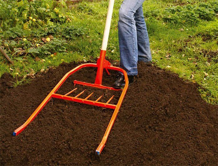 10 полезных инструментов для дачников и садоводов