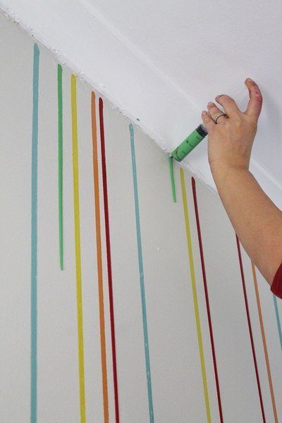 6 необычных способов покраски стен с помощью простых подручных средств