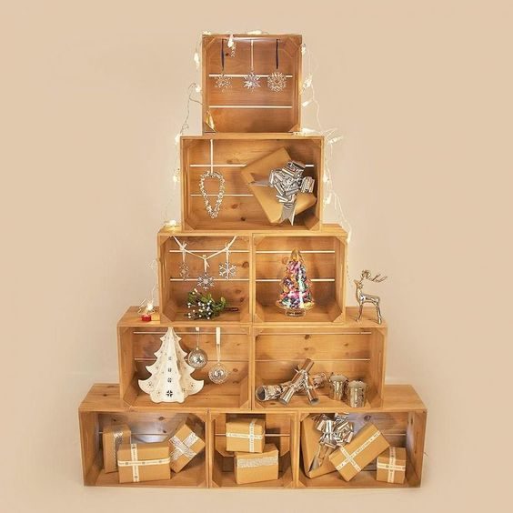 Новогодние композиции из деревянных ящиков