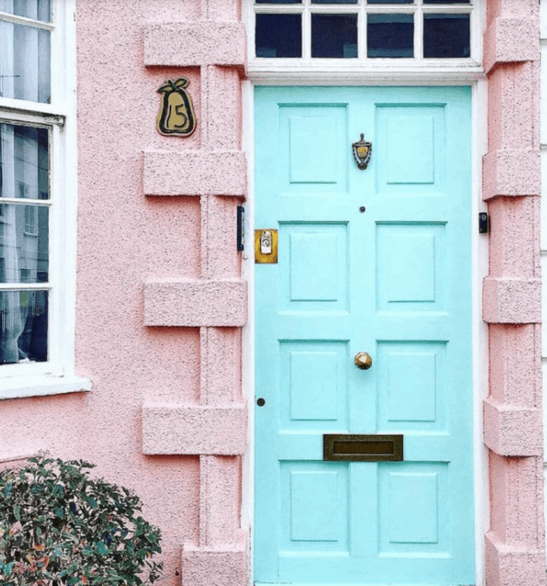 30 примеров сказочно красивых входных дверей!