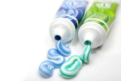 Применение зубной пасты в быту