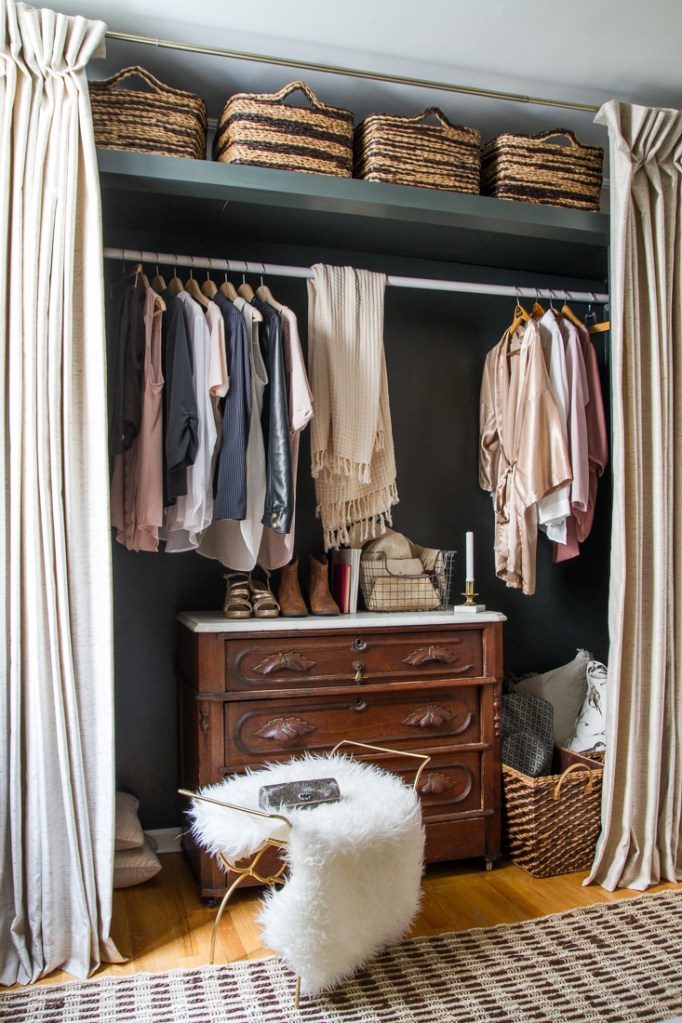 Как сделать в маленькой квартире гардеробную