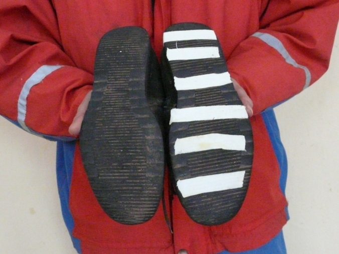 Советы, которые помогут не скользить зимой в обычной обуви
