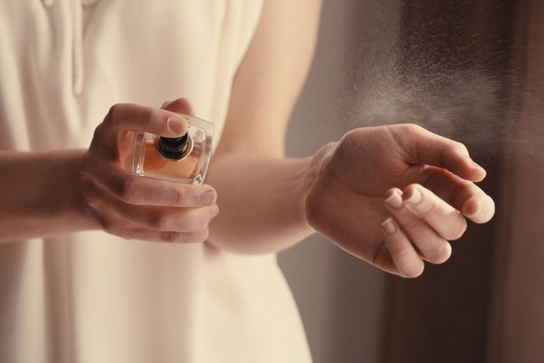 Как сохранить запах парфюма в первоначальном виде