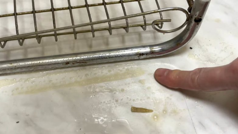 Как быстро удалить ржавчину с сушилки и других поверхностей