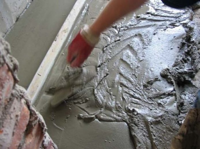 Как избавиться от пыли на бетонном полу в гараже