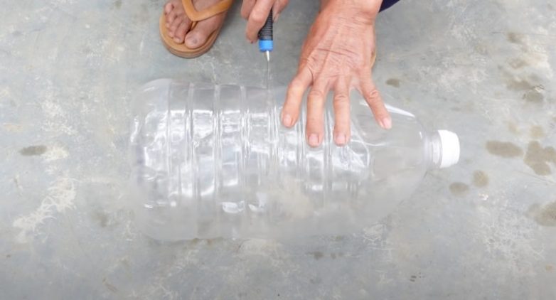 Как вырастить клубнику дома в пластиковых бутылках