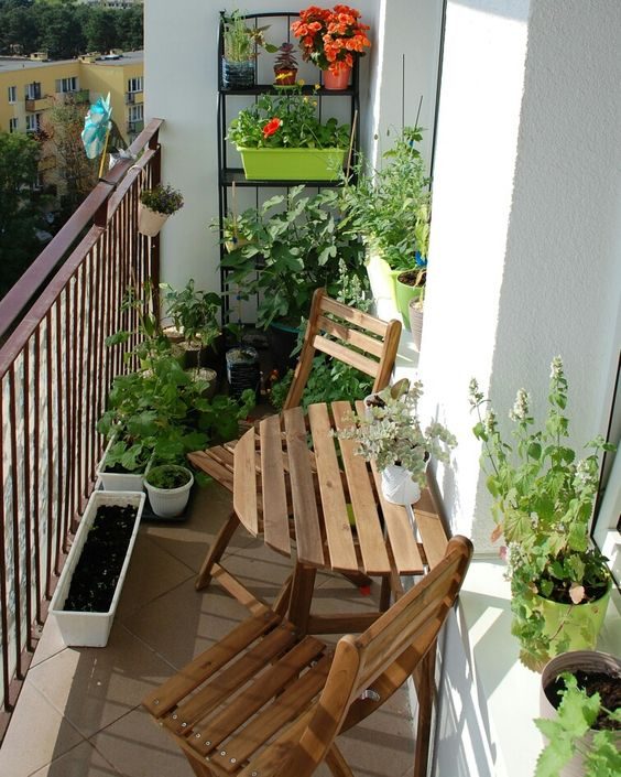 Практичная мебель для самых маленьких балконов
