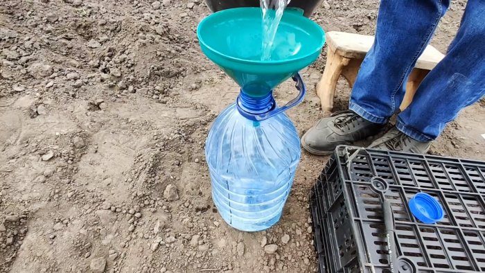 Капельный полив из пластиковой бутыли для крепкого урожая