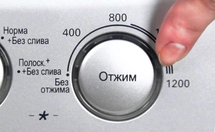 Лайфхаки, которые помогут привести вещи в порядок, если под рукой нет утюга
