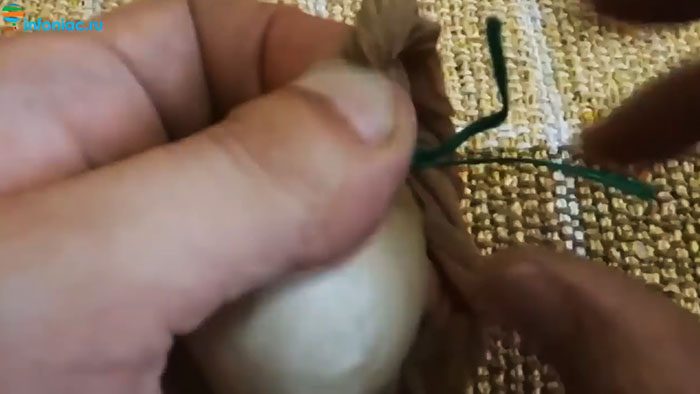 Как сварить яйца желтками наружу