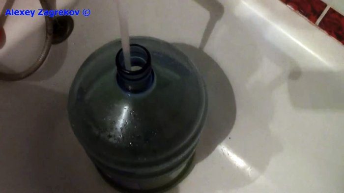 Как легко и быстро отмыть 20 литровую бутыль