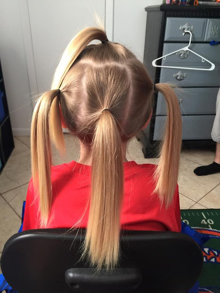 8-летний мальчик 2 года отращивал волосы