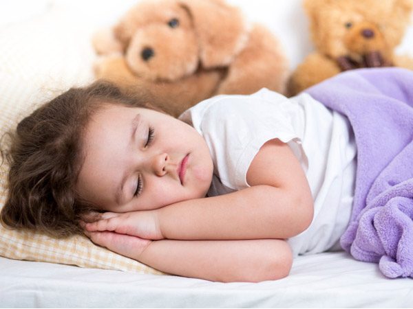 Ребенок плохо засыпает: советы родителям