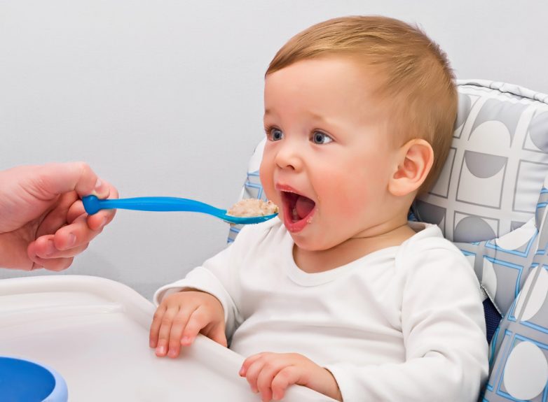 Правила и рекомендации прикорма ребенка гречневой кашей
