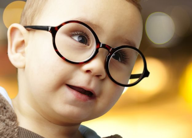 Симптомы проблем со зрением у ребенка