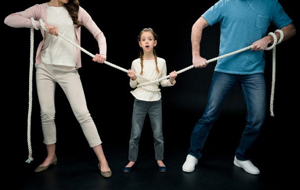 3 ошибки в семейных отношениях, которые могут сломить детскую психику
