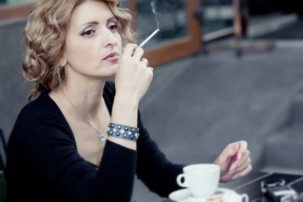 Почему лучше бросить курить до беременности?