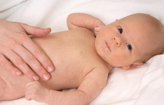 Эффективные способы избавления новорожденных от колик