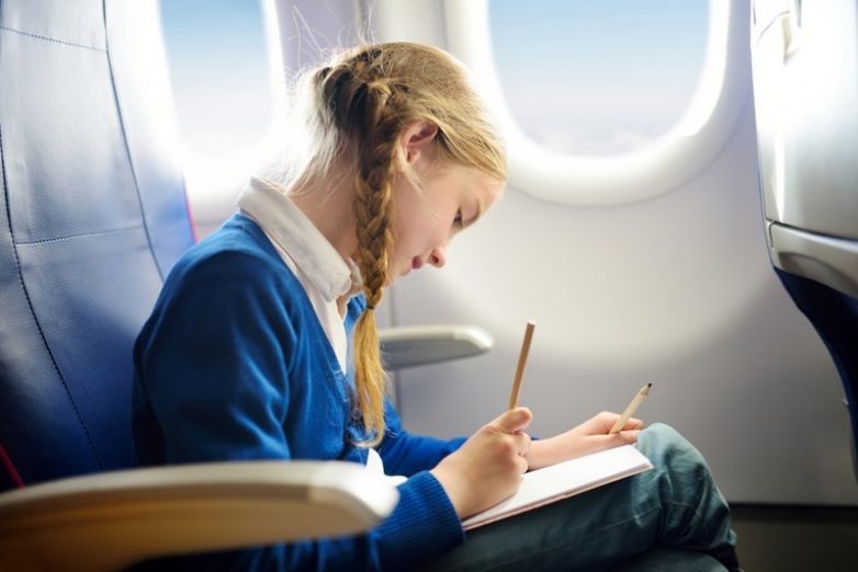 Как подготовиться к путешествию с ребенком в самолете