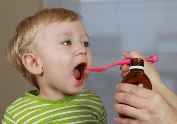 7 ошибок, которые совершают родители, давая лекарства детям