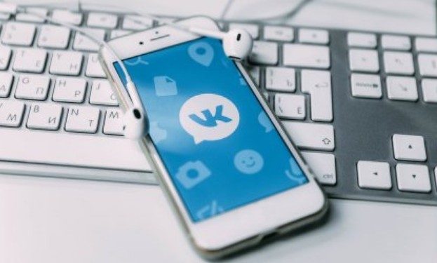 Школьники смогут посмотреть результаты ЕГЭ в соцсети «ВКонтакте»