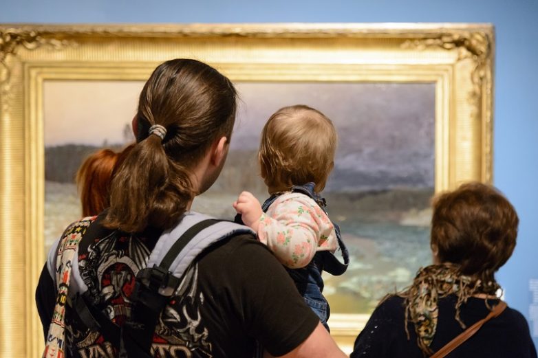 Как привить ребенку любовь к искусству?