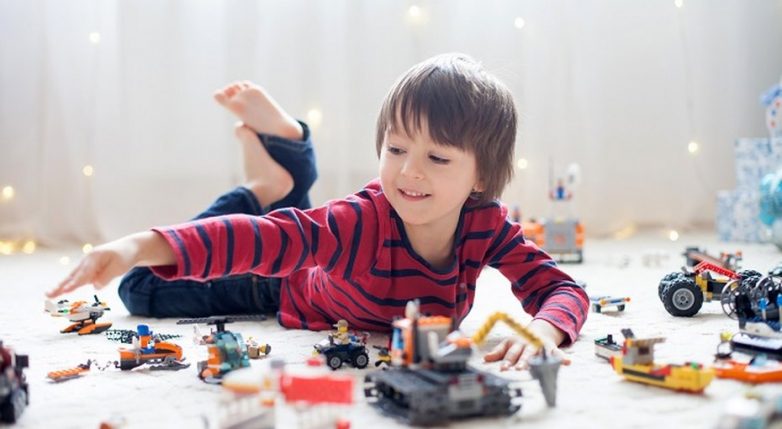 Доказано наукой: чем меньше игрушек, тем счастливее ребенок