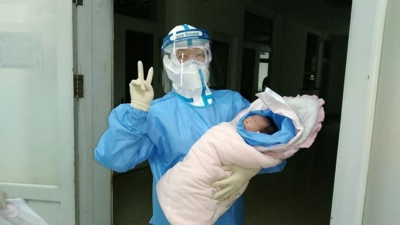 Инфицированная коронавирусом китаянка родила здоровую дочь