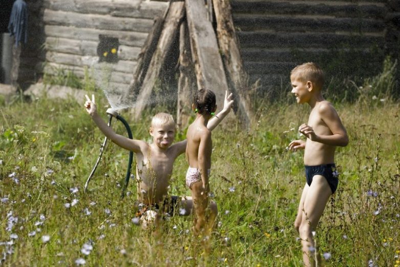 Детишки в деревне
