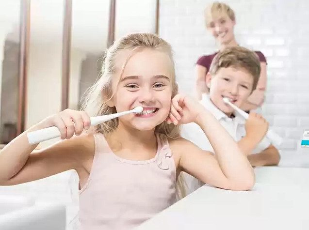 Как выбрать правильную зубную пасту для ребенка