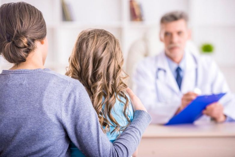 Тревожные симптомы, при которых нужно срочно отвести ребенка к урологу