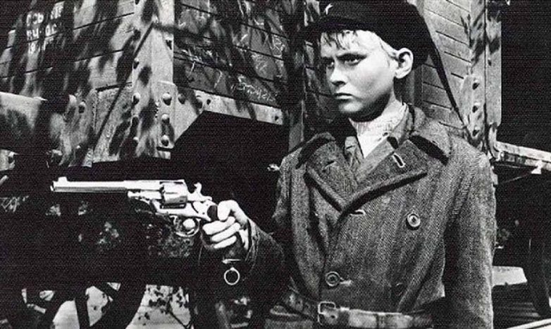 Советские и российские знаменитости, снимавшихся в кино с раннего детства