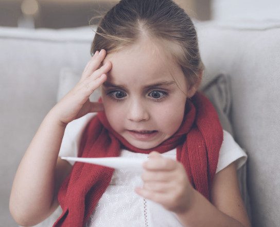9 частых ошибок родителей, которые приводят к простудам у детей