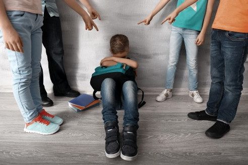 Как защитить ребёнка от травли и агрессии в школе?