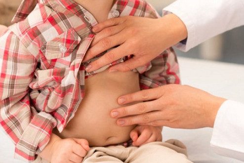 В каком случае нужно показать ребенка врачу-гастроэнтерологу?