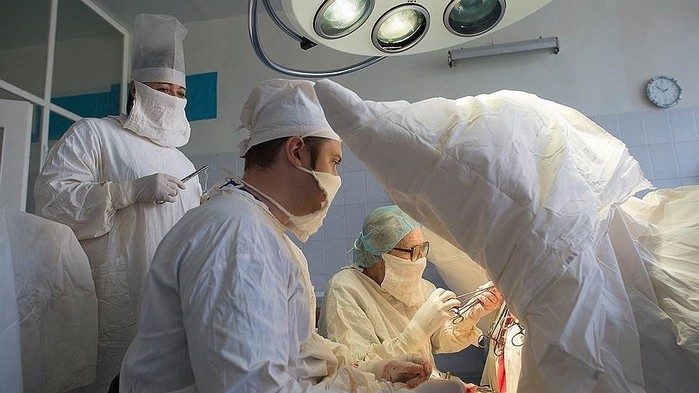 Старейший хирург в России