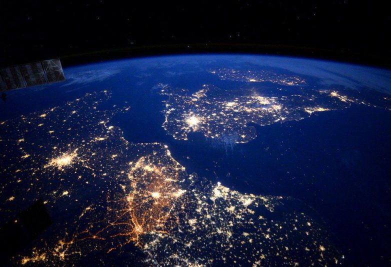 Космос в 2016 году: первые фотографии с орбиты