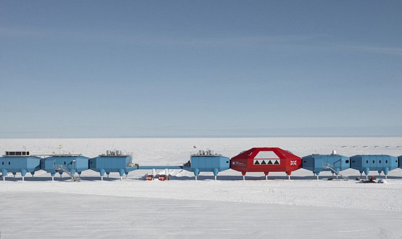 Антарктическая исследовательская станция изнутри