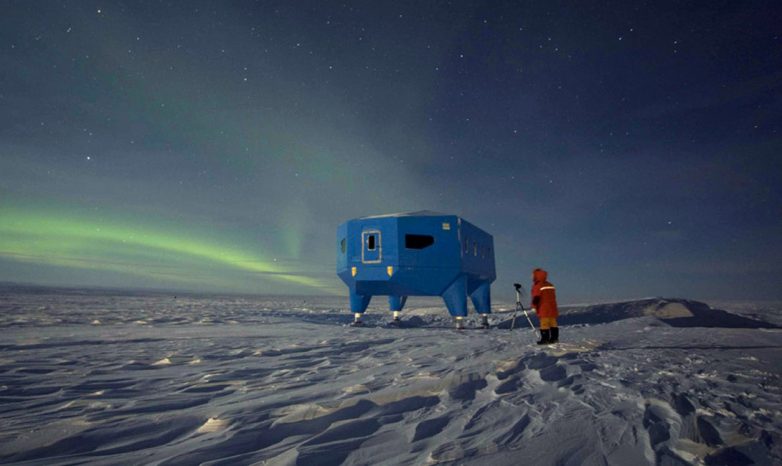 Антарктическая исследовательская станция изнутри